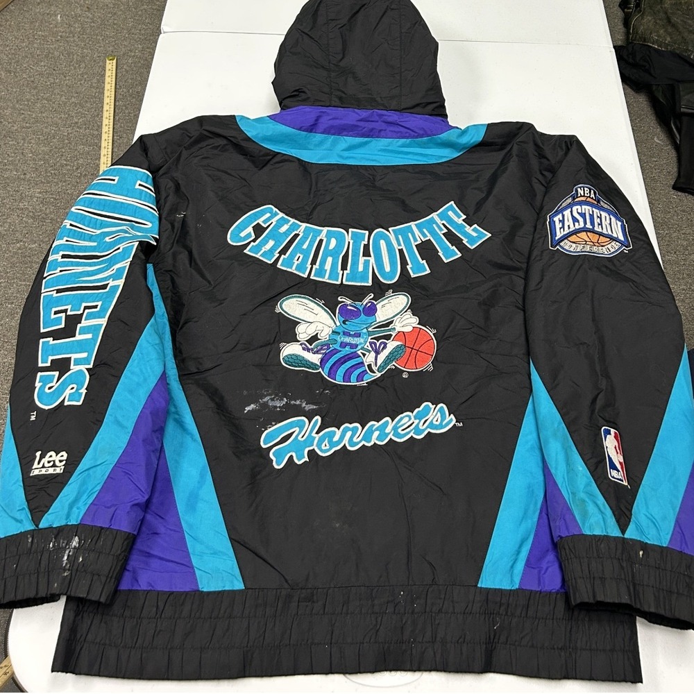 Lee Sport Anorak Jacket Mens M Black Charlotte Hornets NBA Vintage puffer
